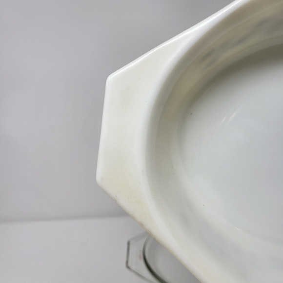 Pyrex Golden Grapes 045 2.5 Quart Casserole with Lid Vintage Promo Tan and Gold - Picture 9 of 13